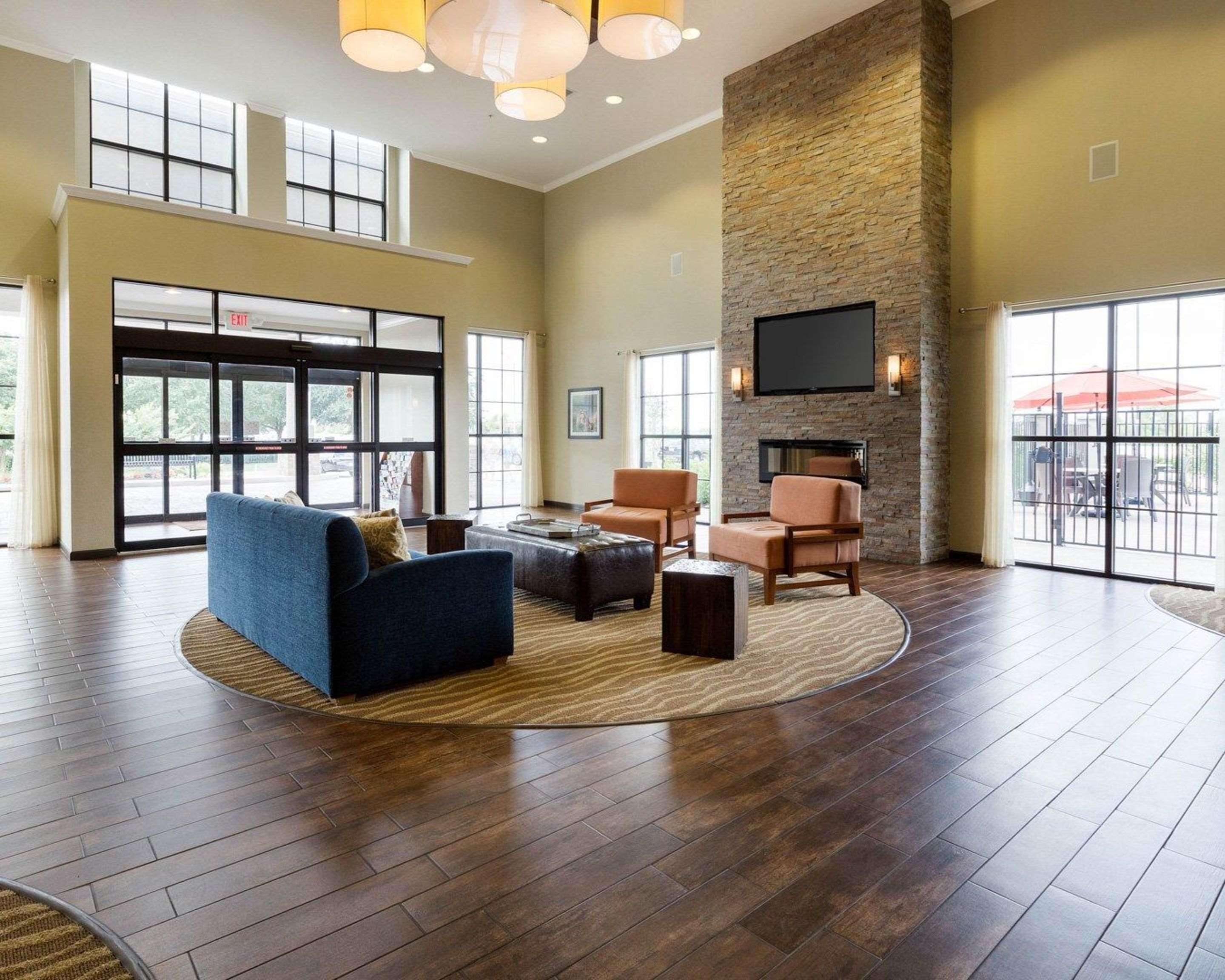 Comfort Near Westchase On Beltway 8 3*