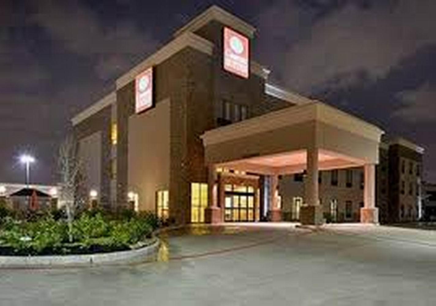 Hotel Comfort Near Westchase On Beltway 8